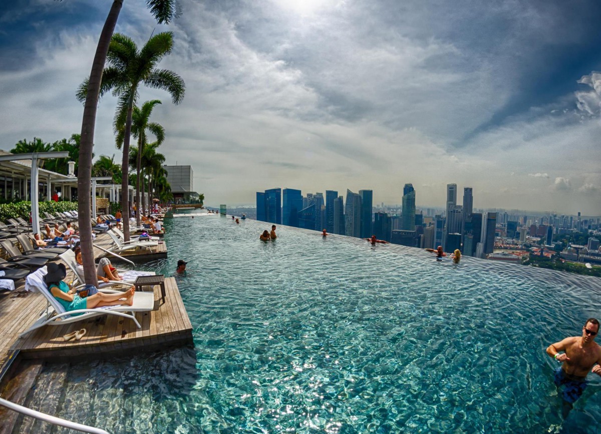 Лучшие отели мира с панорамными бассейнами