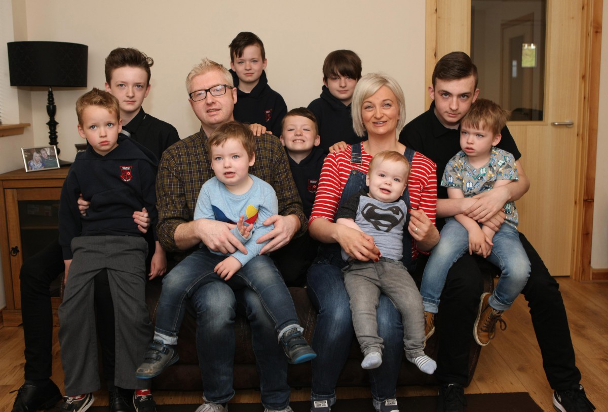 И ни одной девочки: женщина из Шотландии родила 9 сыновей подряд