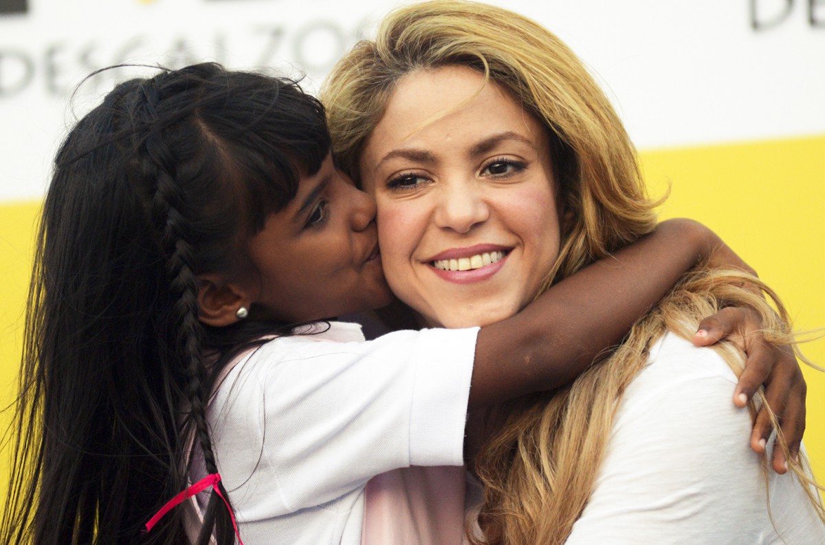 Шакира планирует открыть 7-ю школу в одном из самых бедных районов Южной Америки