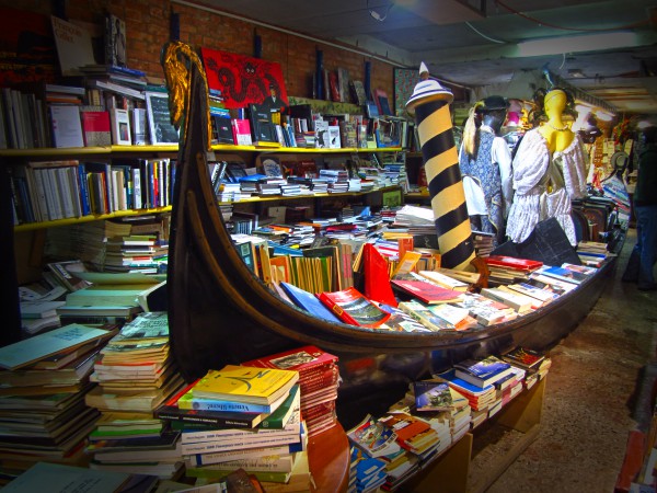 Дивовижні книжкові крамнички з усього світу